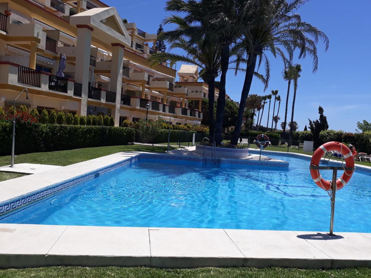 Varios Apartamentos Romana Playa Elviria ماربيا المظهر الخارجي الصورة